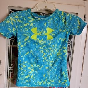 Girls under Armour shirt